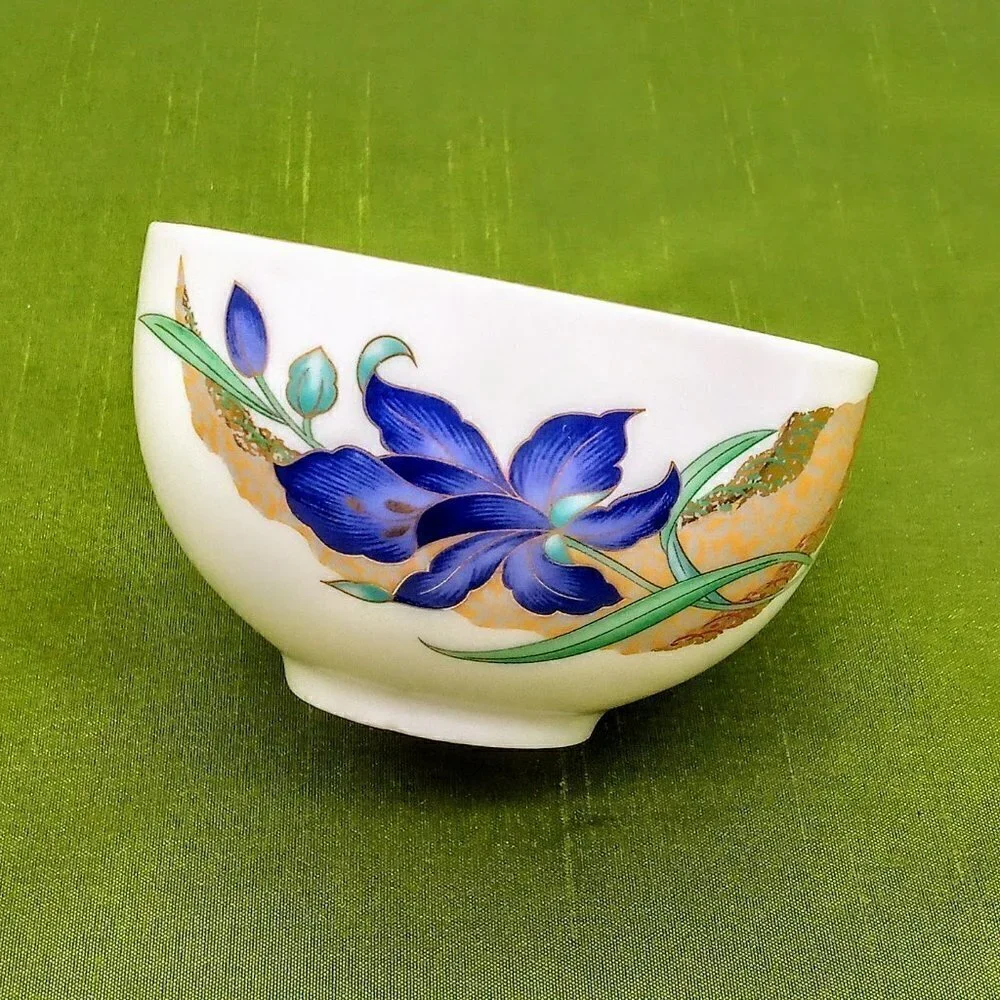 Set of 4 Japanese White Porcelain Hand-Painted Purple Orchid Gold Rim Cups